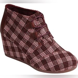 NWOT TOMS KALA VINTAGE CHECK WEDGE BOOTS Sz.9.